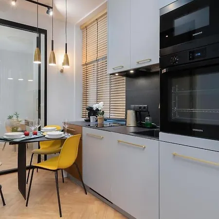 Future 11 Apartament *